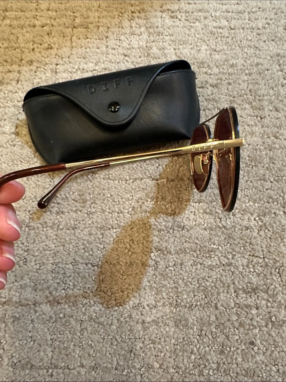 Diff Lenox Frame Women’s Sunglasses with Purple Lenses